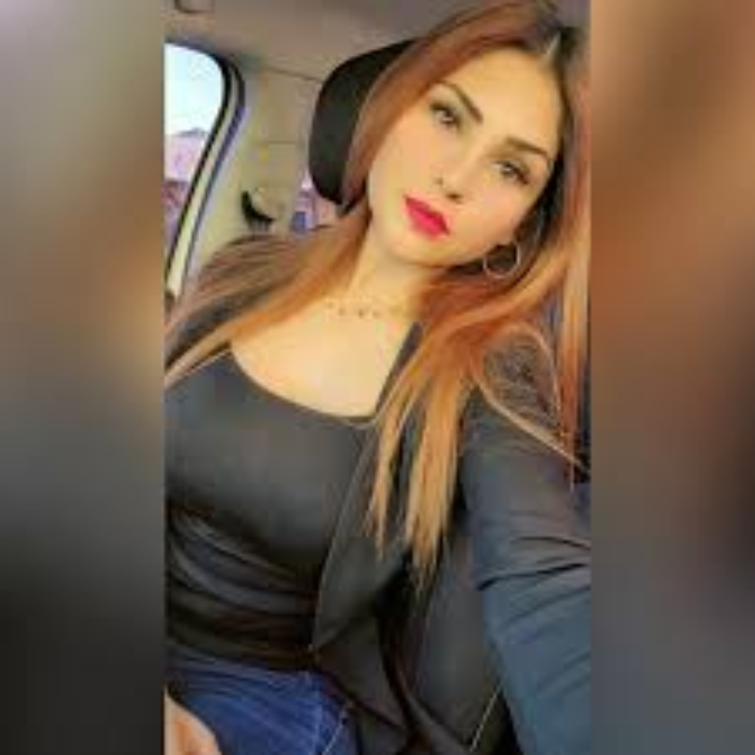 <em>Priscila Olivia C</em>