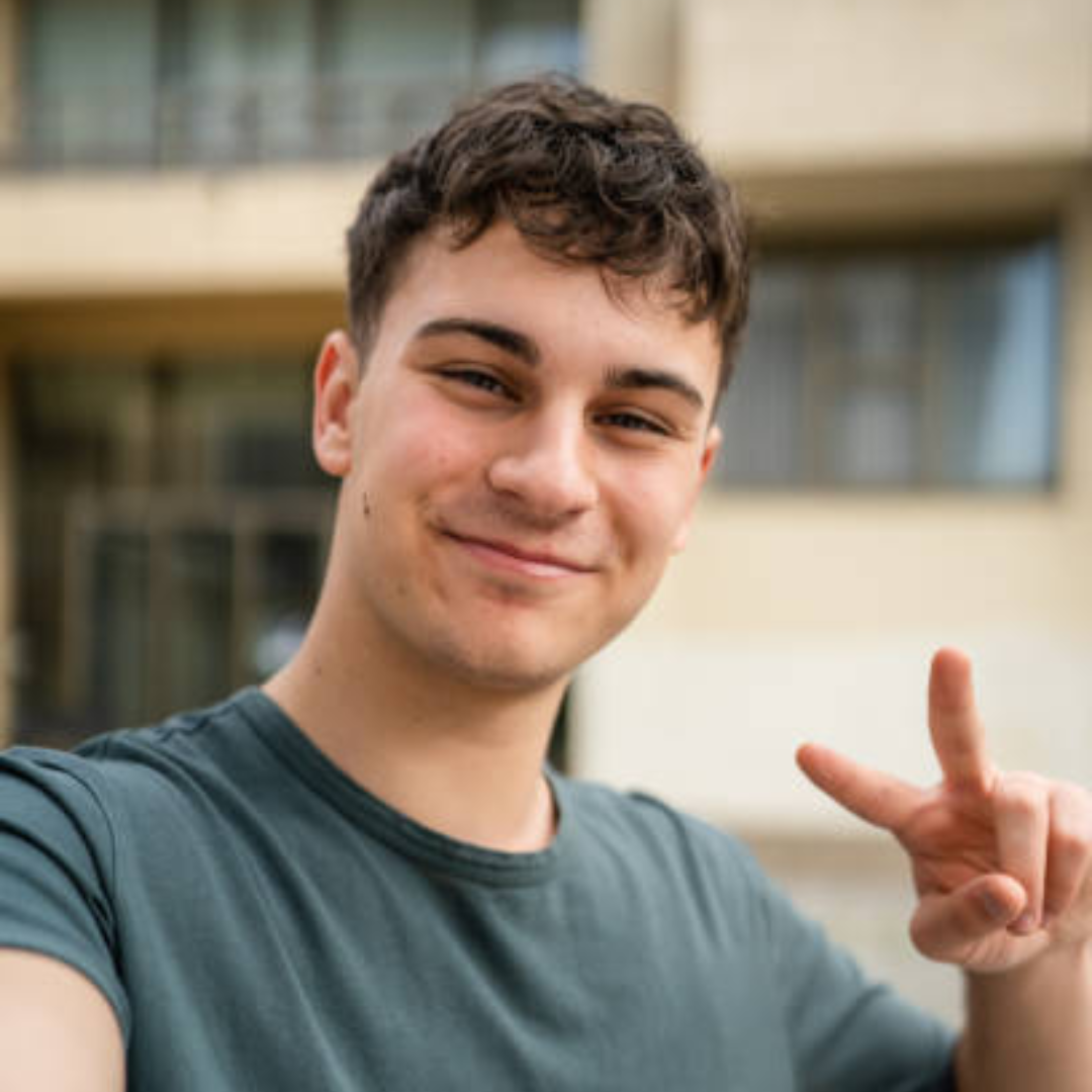 <em>Jose Andres M.</em>